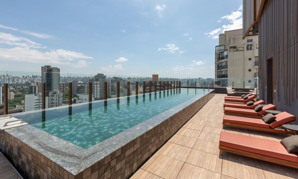 E - Piscina